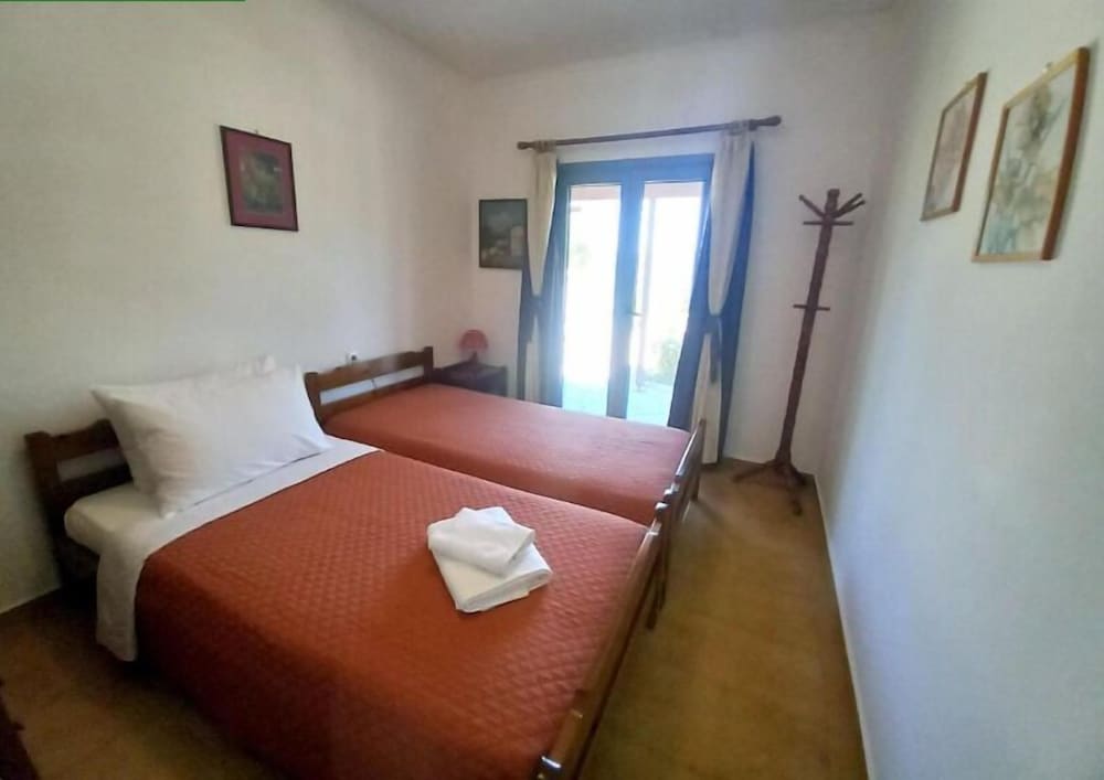 Christine House — Souda — photo 4