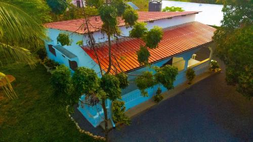 Villas Beach 2 km Wifi SmartTV Parking by Mango Tree Cottages Kilifi — 4-Star Luxury Hotel in Kilifi, Kenya