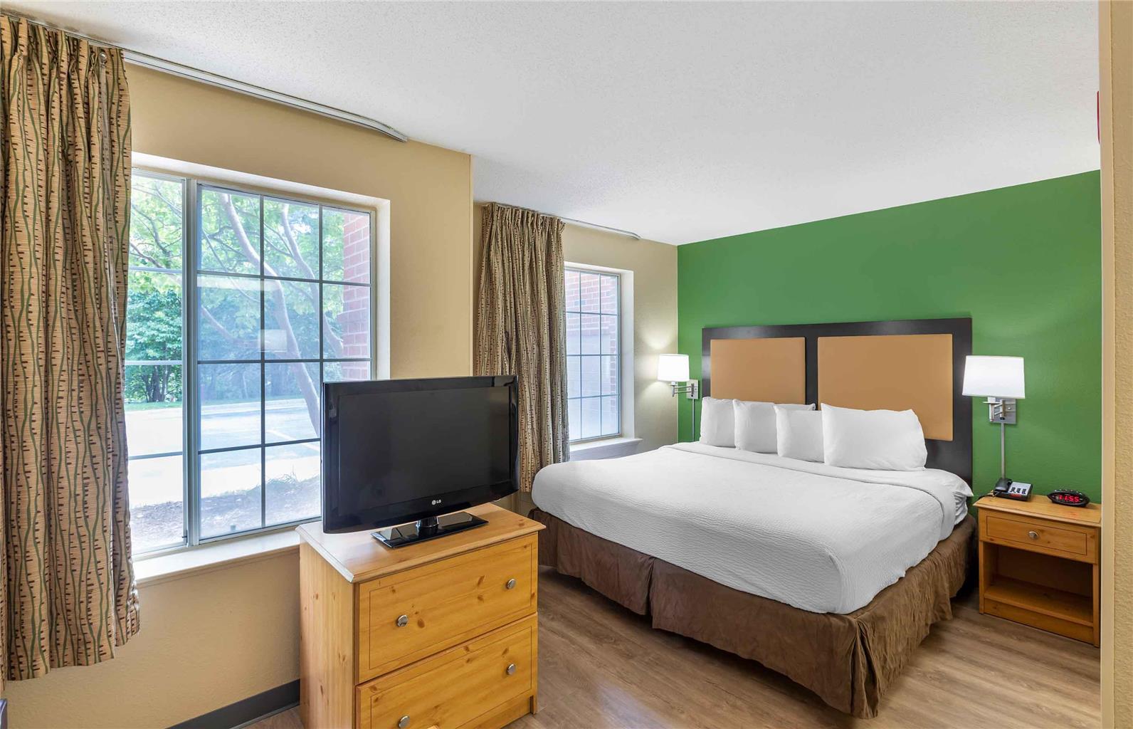 Extended Stay America Suites Milwaukee Brookfield - photo 26