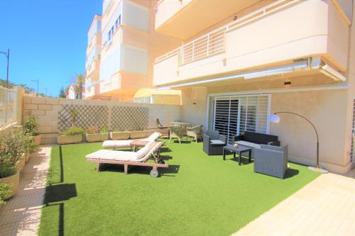 Apartamento CasaTuris enfrente al mar en Playa Muchavista C102 — 4-Star Luxury Hotel in El Campello, Spain
