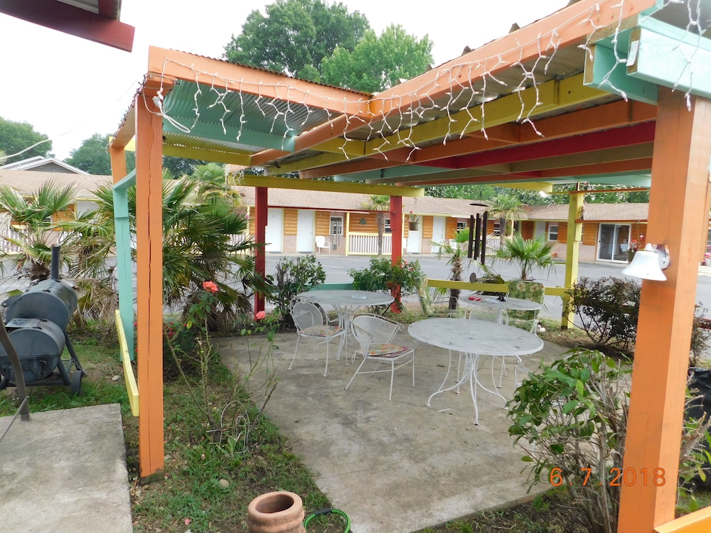 Little Shamrock Motel - photo 38