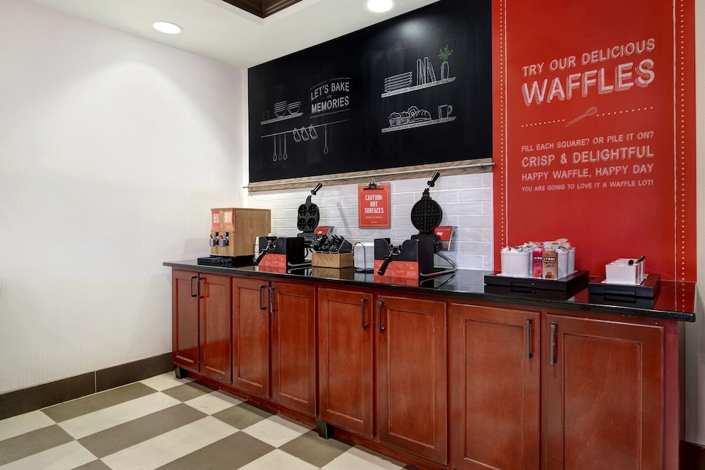 Hampton Inn Easley - photo 47