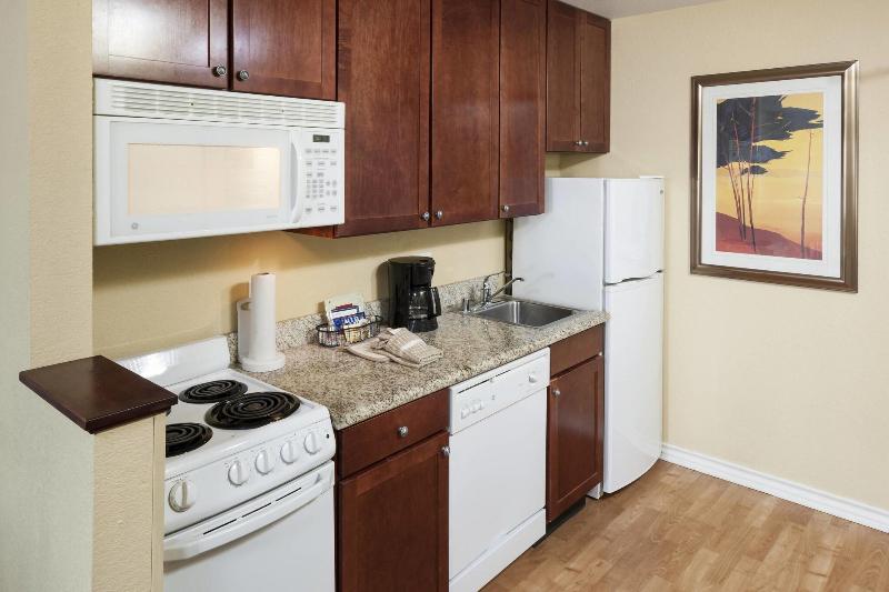 TownePlace Suites by Marriott Texarkana - photo 24