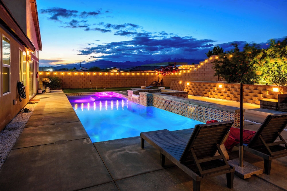 Marbella Lane Desert Dream Pool Spa Games — Desert Hot Springs