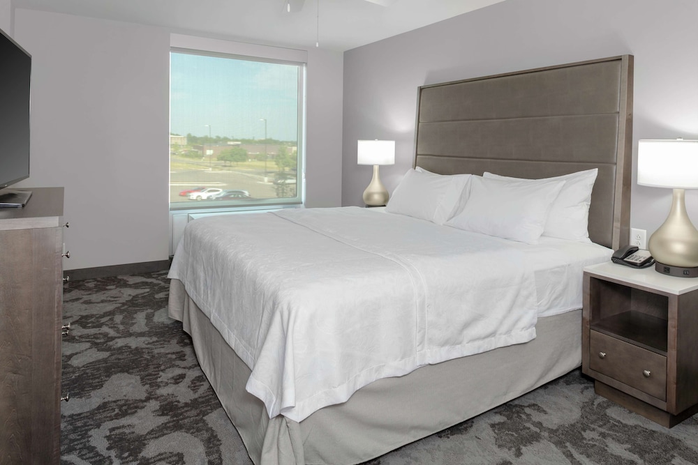 Homewood Suites by Hilton Lansing Eastwood - photo 8