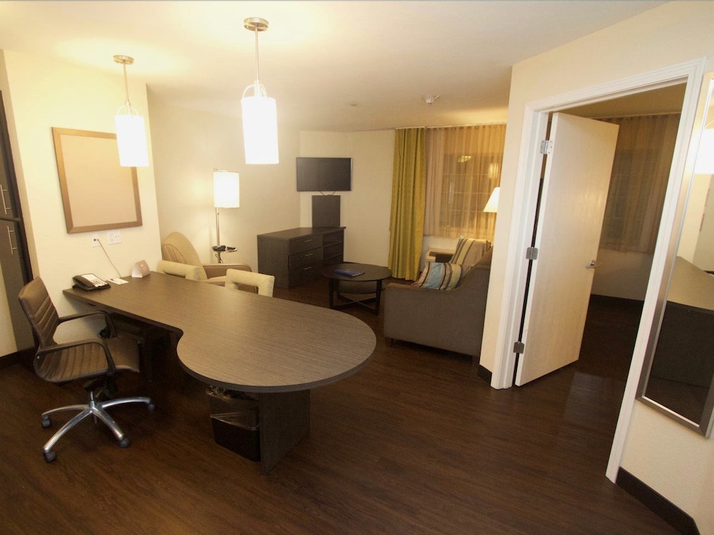 Candlewood Suites West Little Rock by IHG - photo 18