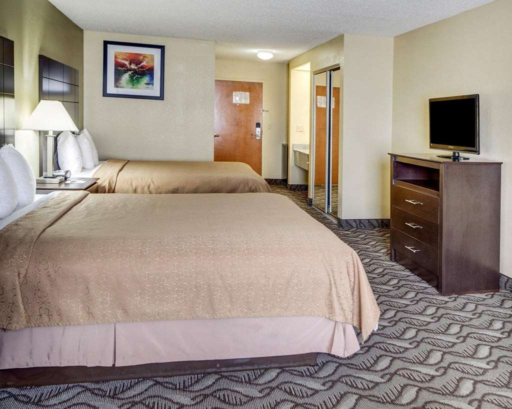 Quality Suites Baton Rouge East Denham Springs - photo 22