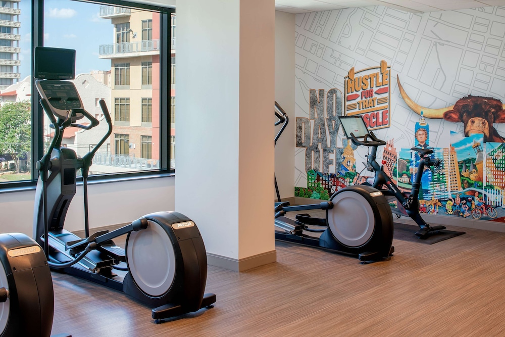 Hilton Garden Inn Austin University Capitol District - photo 25