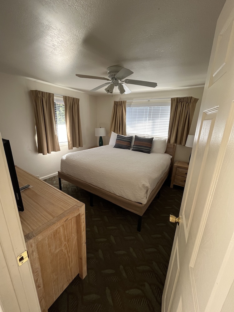 June Lake Villager - photo 50