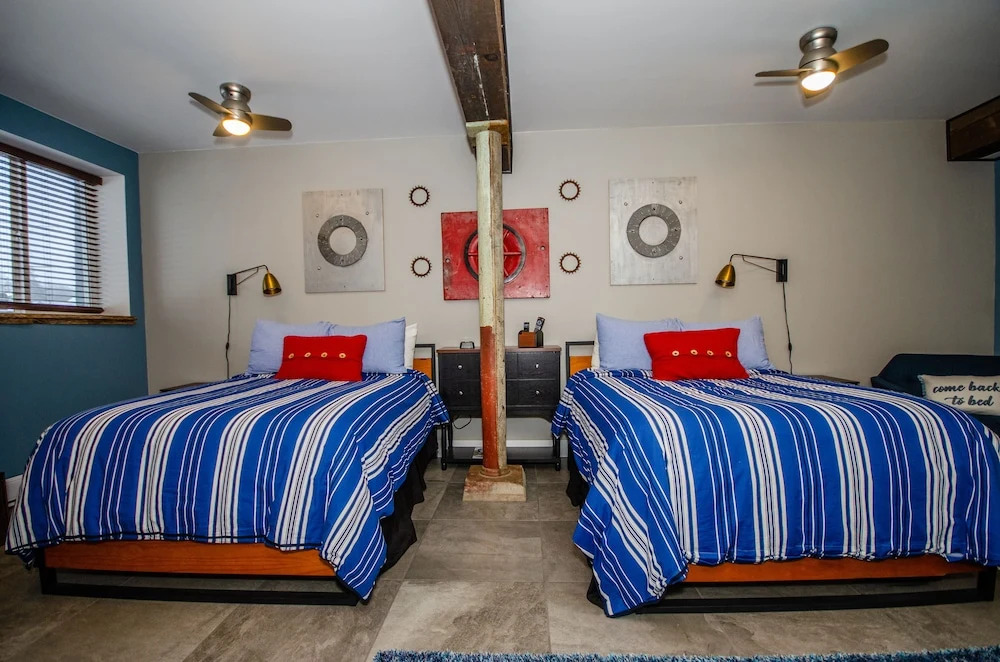 Tobacco Warehouse Inn - photo 4