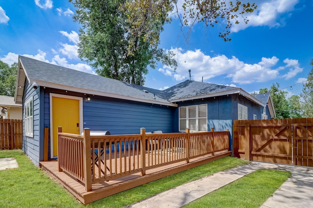 The Retro Retreat Close to Downtown Fort Sam - photo 15