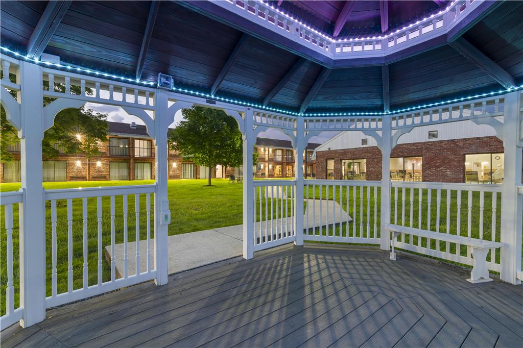 Best Western Plus Keene Hotel - photo 71