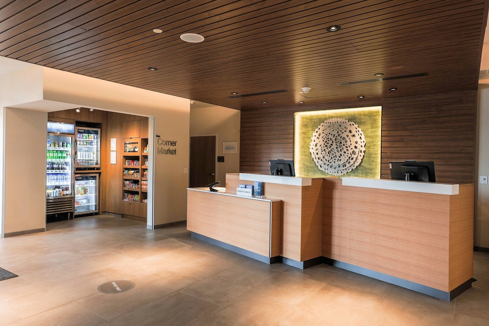 Fairfield Inn & Suites by Marriott Marquette - photo 32