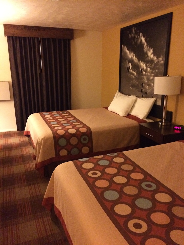Super 8 by Wyndham Idaho Falls - photo 21