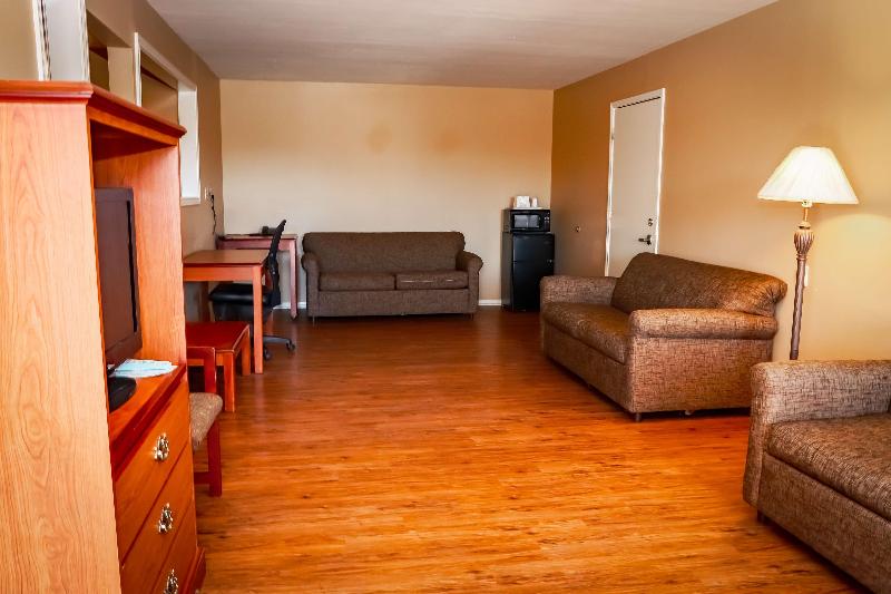 Americas Best Value Inn & Suites Sonora - photo 9