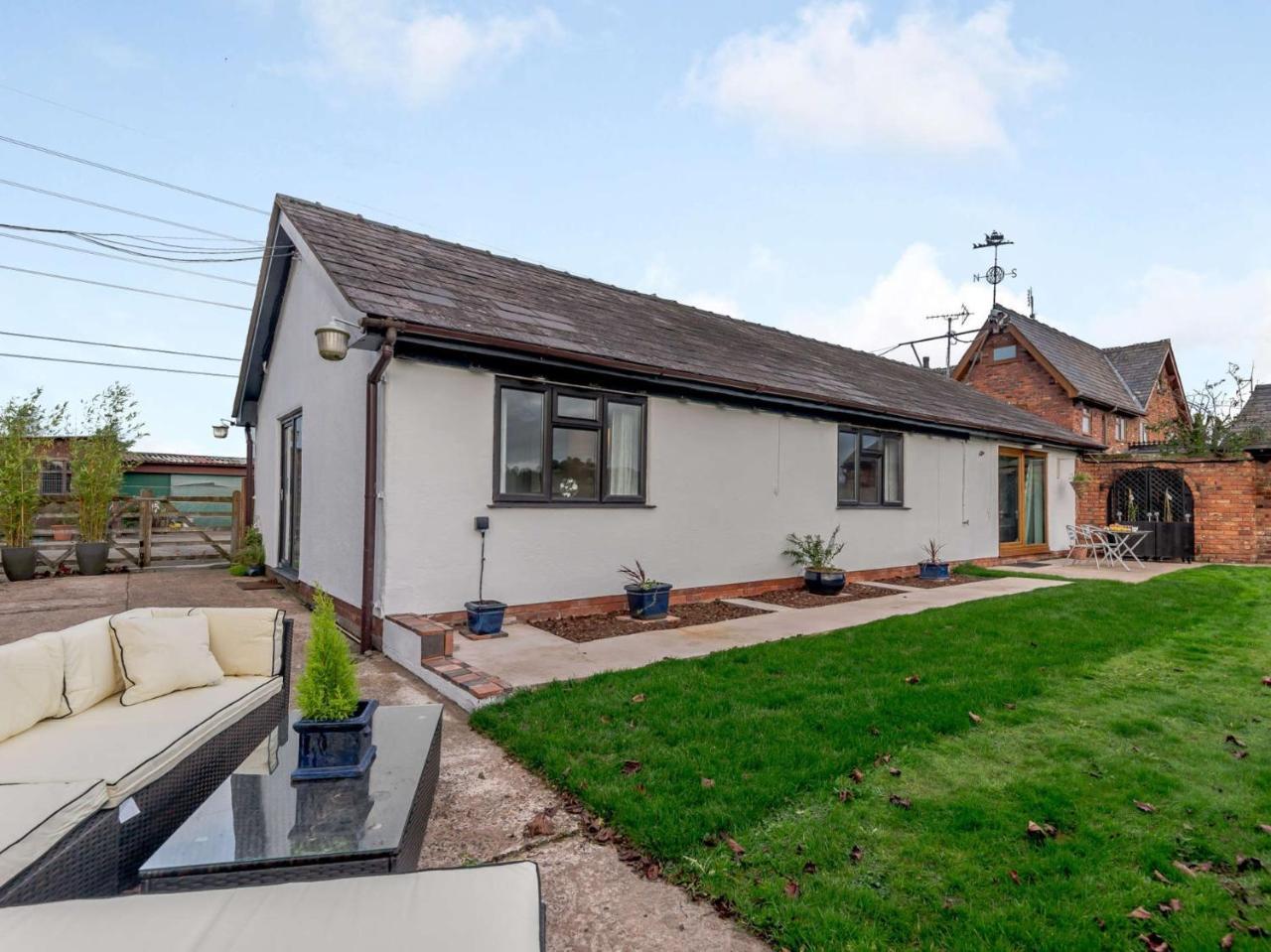 2 Bed in Crowton 85877 — hotel in Kingsley