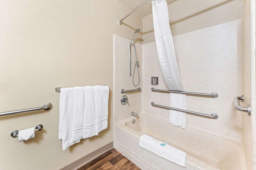 Suburban Studios Macon North - photo 24