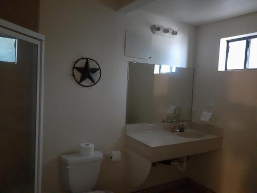 Stagecoach Suites - photo 32
