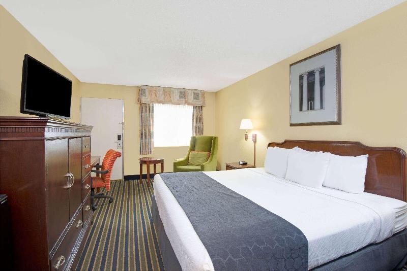 Days Inn by Wyndham Towson - photo 8