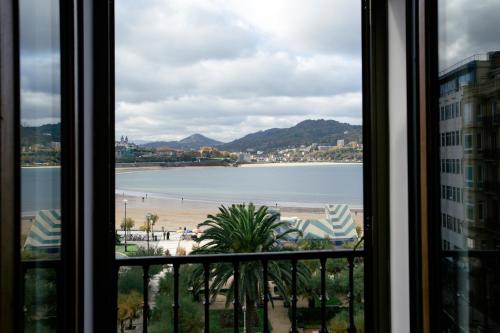 Alderdi Eder by People Rentals — 4-Star Luxury Hotel in San Sebastian, Spain