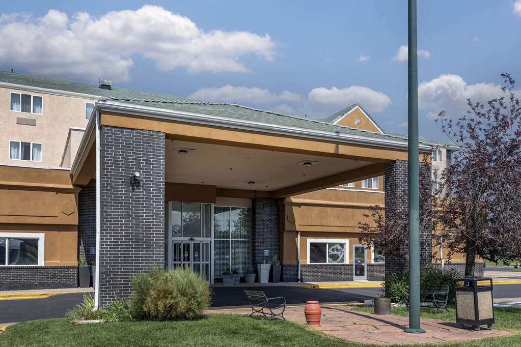 Quality Inn & Suites Denver Airport Gateway Park - photo 3