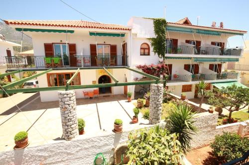 Maistreli Hotel Apartments in Kardamyli, Greece