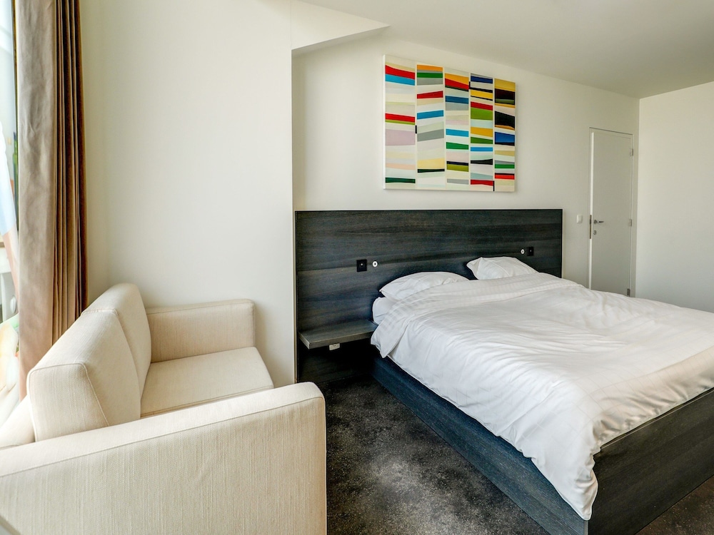 Apartment in Weelde with swimming pool — 4-Star Luxury Hotel in Ravels, Belgium