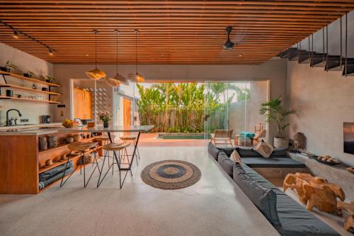 New Berawa Villa Cek Ombak I — 4-Star Luxury Hotel in Canggu, Indonesia
