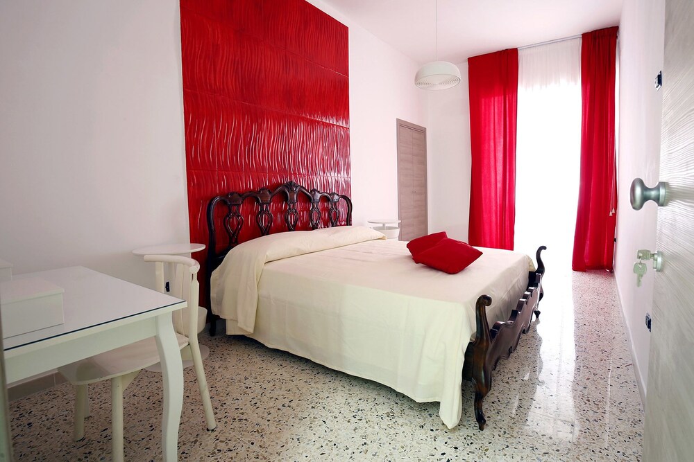 Spira Mirabilis Napoli - last minute hotel in Naples