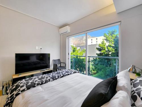 Modern Table Mountain 1BR Studio