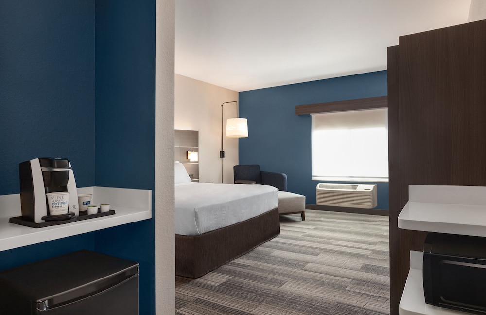 Holiday Inn Express Hotel & Suites Denver Airport by IHG - photo 11