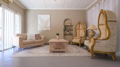 Stay at Percy Self Catering House — 4-Star Luxury Hotel in Nelspruit, South Africa