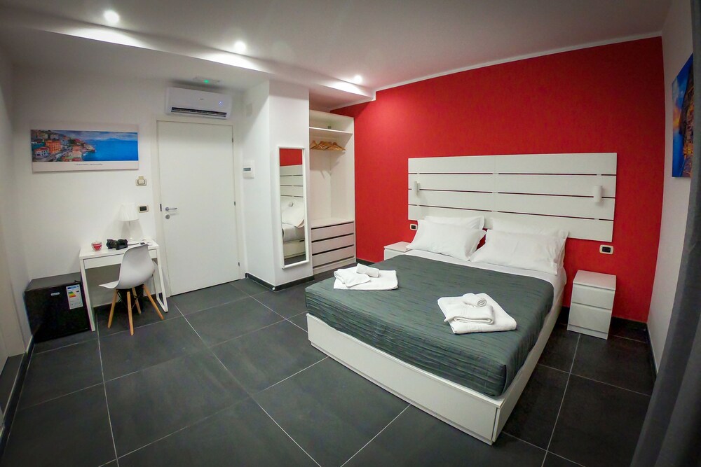 Soave Rooms - carbon neutral hotel in Naples