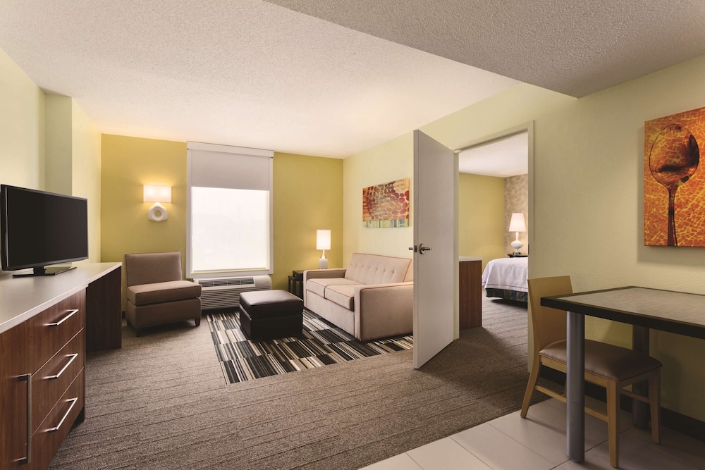 Home2 Suites by Hilton Pittsburgh Cranberry - photo 19
