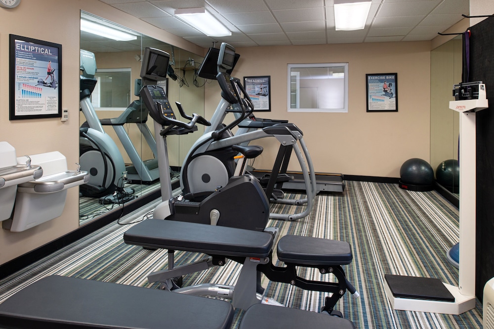 Candlewood Suites Olathe by IHG - photo 19