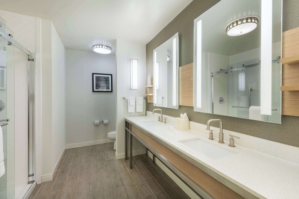 Hilton Garden Inn St. Charles - photo 34