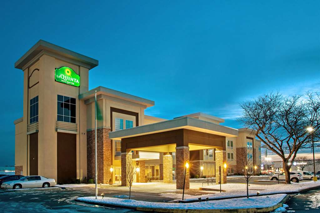 La Quinta Inn & Suites by Wyndham York in York, United States