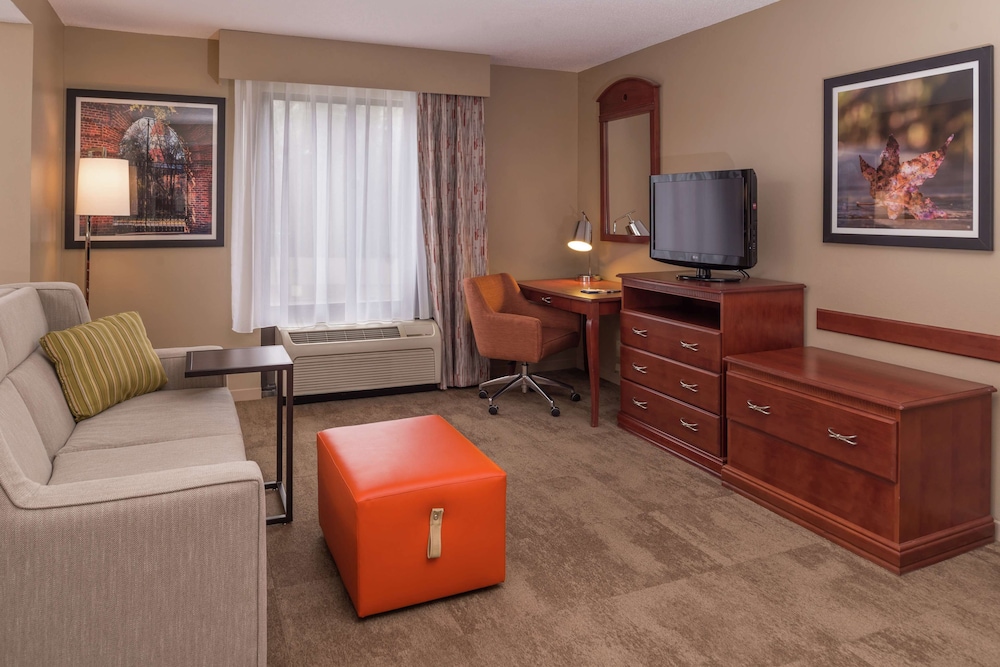 Hampton Inn Columbia Northeast Fort Jackson Area - photo 10