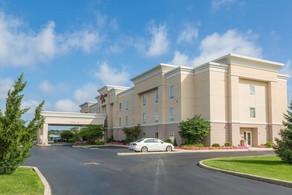 Hampton Inn Goshen - photo 31