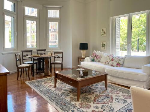 Acadimias 77 Guest House — 4-Star Luxury Hotel in Athens, Greece
