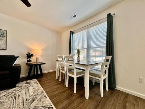 Brand new hidden Pearl of a home Batesville IN — 4-Star Luxury Hotel in Batesville, United States