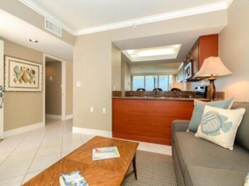 Deluxe Beachfront Condo Located in Prestigious Resort with Pool and Hot Tub by RedAwning - photo 6