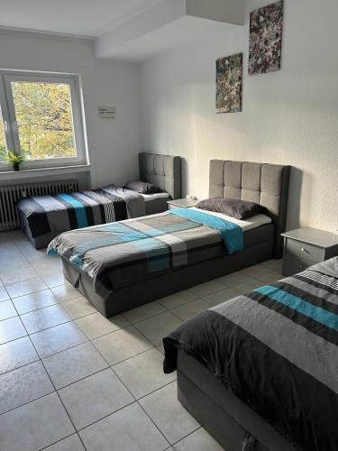Minas Ferienwohnung — 4-Star Luxury Hotel in Dormagen, Germany
