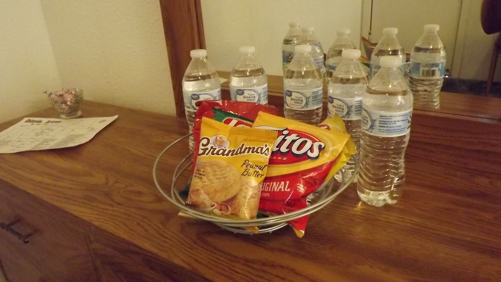 Shep's Miners Inn - photo 2