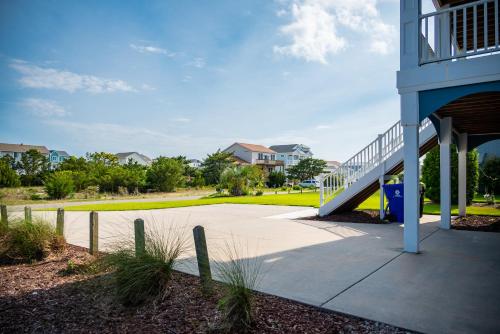 Pier Pleasure by Oak Island Accommodations - photo 21
