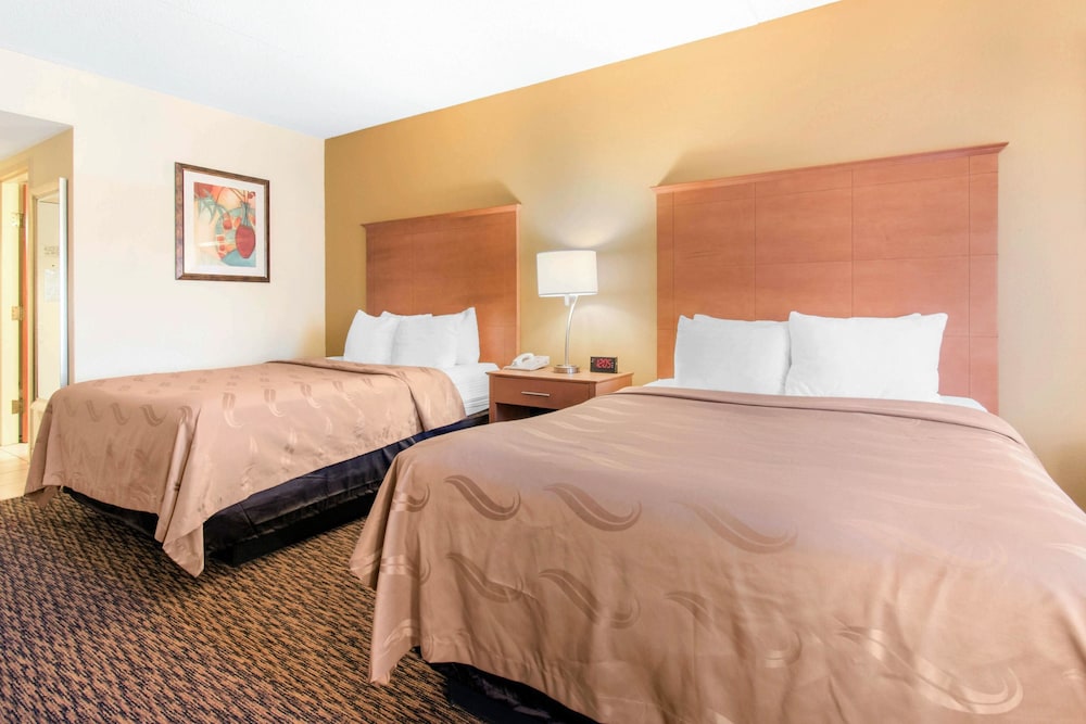 University Hotel & Suites Shippensburg Trademark by Wyndham - photo 21