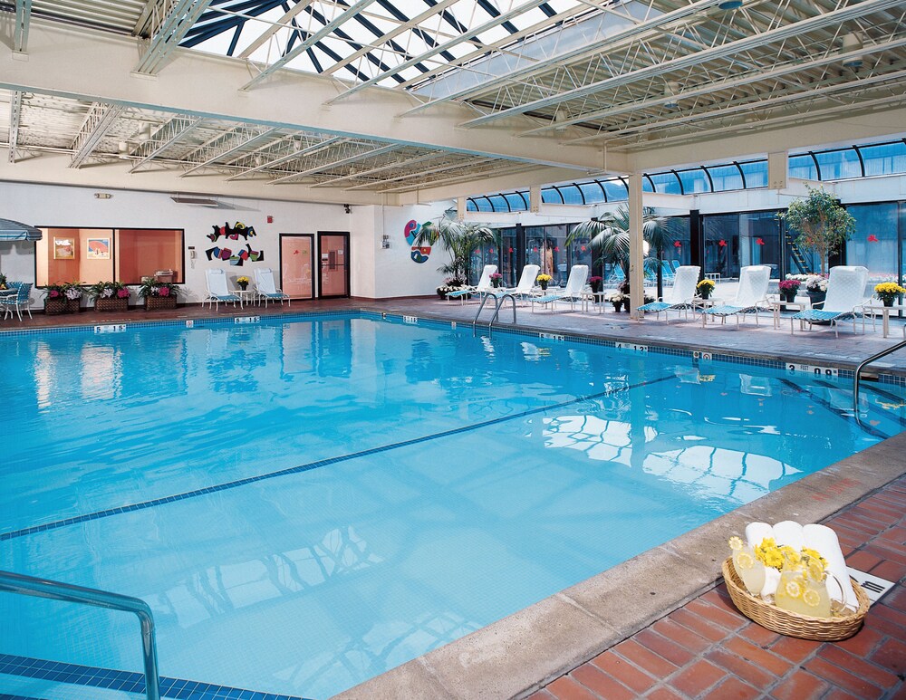 Buffalo Grand Hotel - photo 2