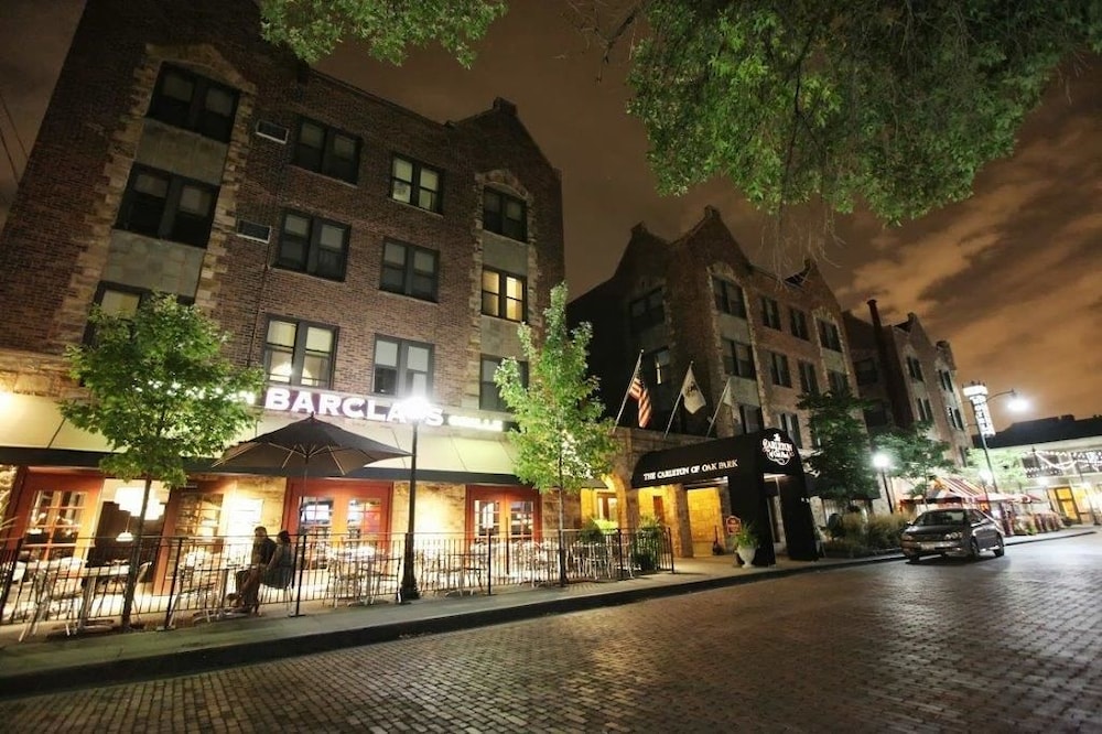 Carleton of Oak Park — hotel in Oak Park