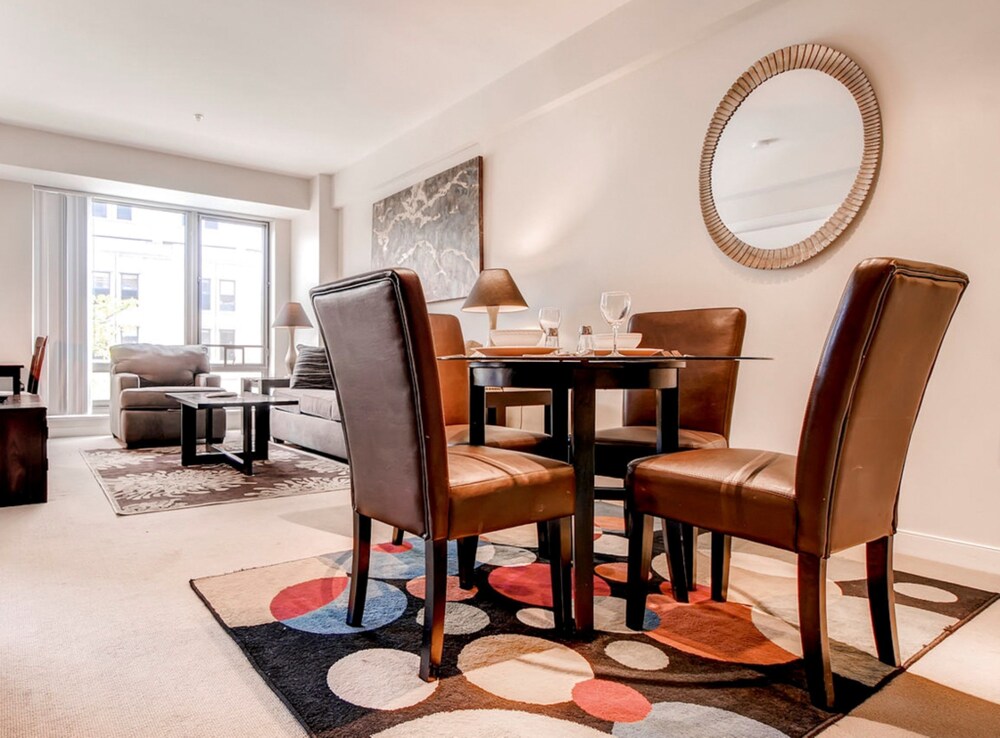 Global Luxury Suites at Cambridge Park - photo 4
