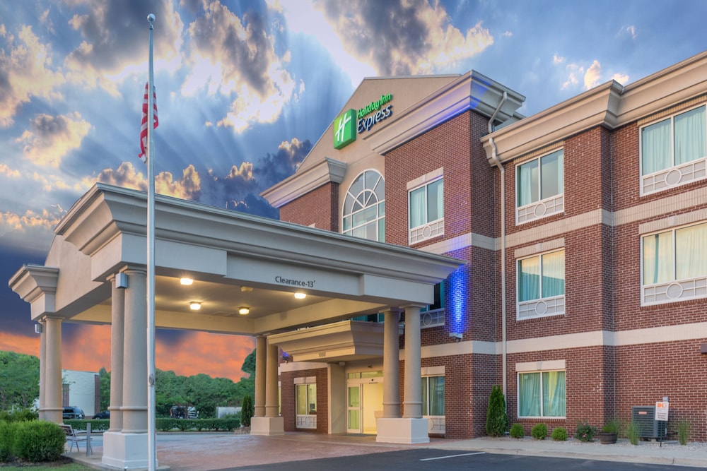 Holiday Inn Express Hotel & Suites Frankfort by IHG in Frankfort, United States